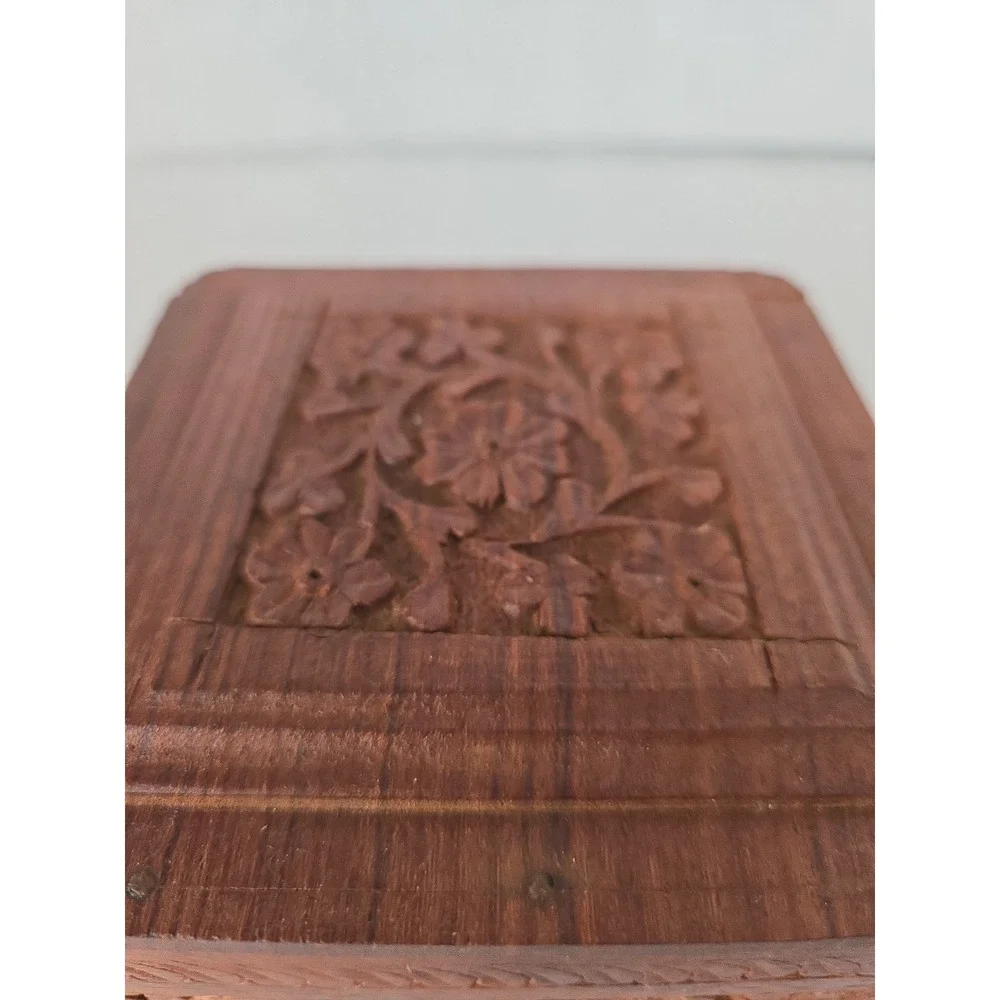 Hand Carved Wooden Jewelry Trinket Box Vintage 4.5
